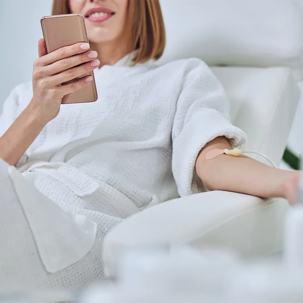 Prepared and comfortable IV vitamin therapy appointment environment